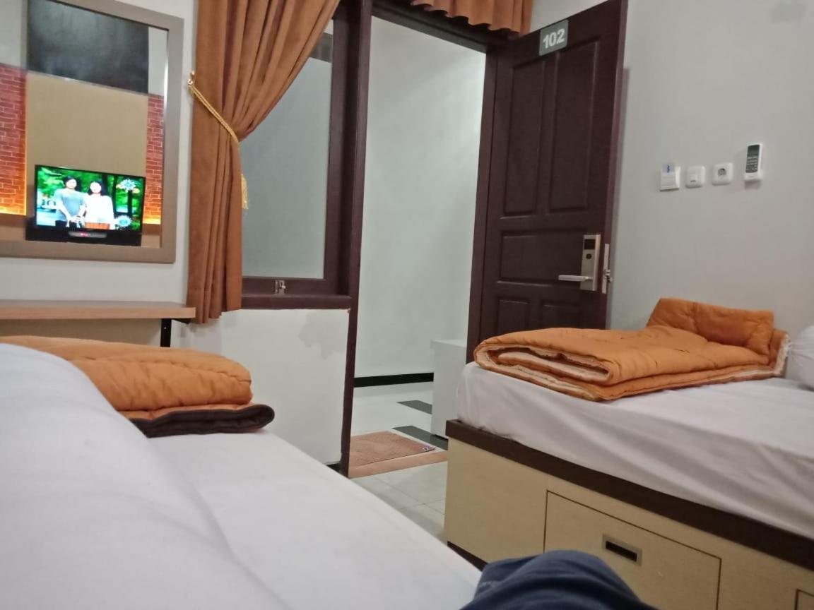 Amaya Guest House Syariah Alastuwo Екстериор снимка